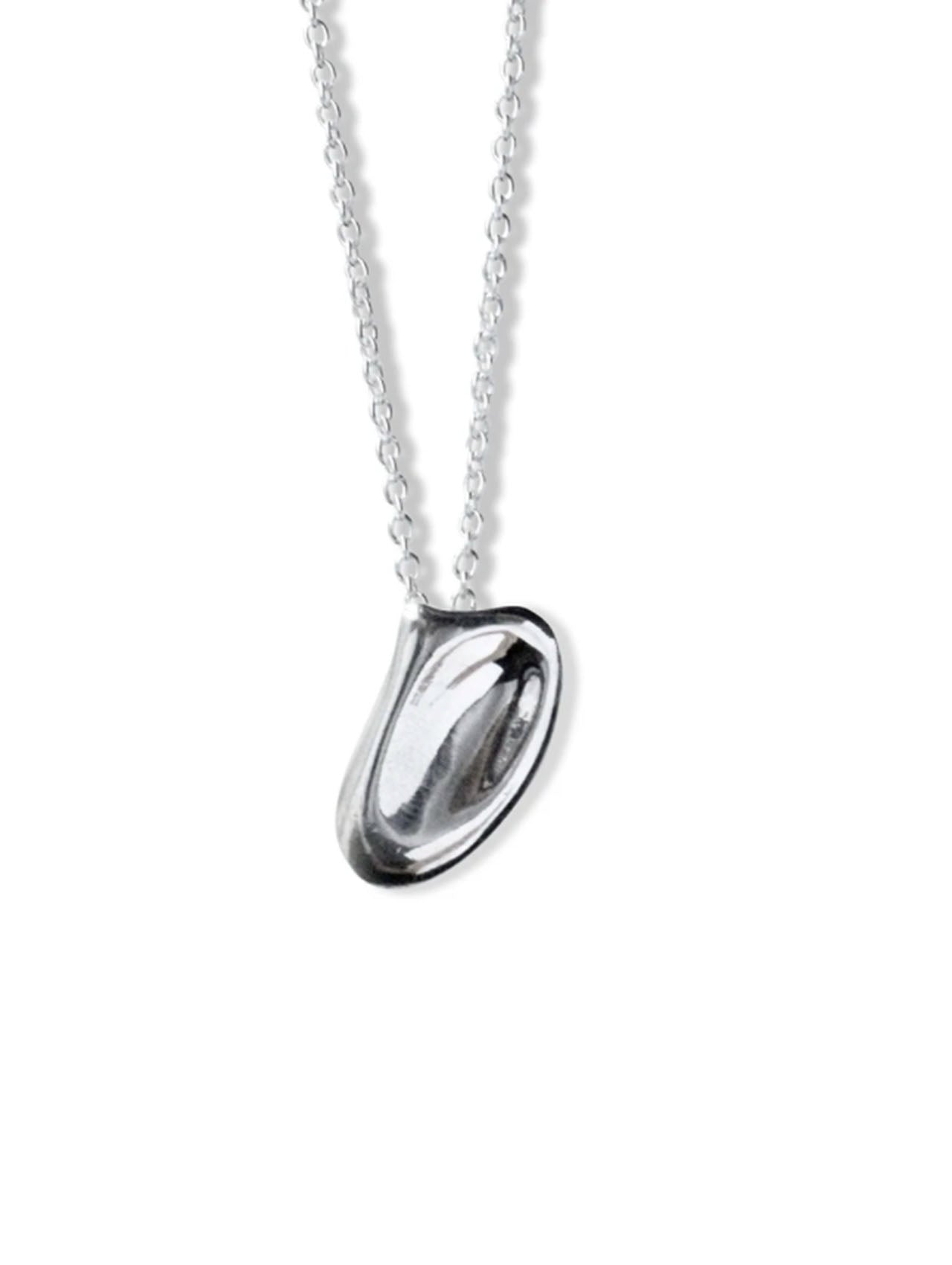 Momoko Hatano Petite Moth Orchid Petal Pendant