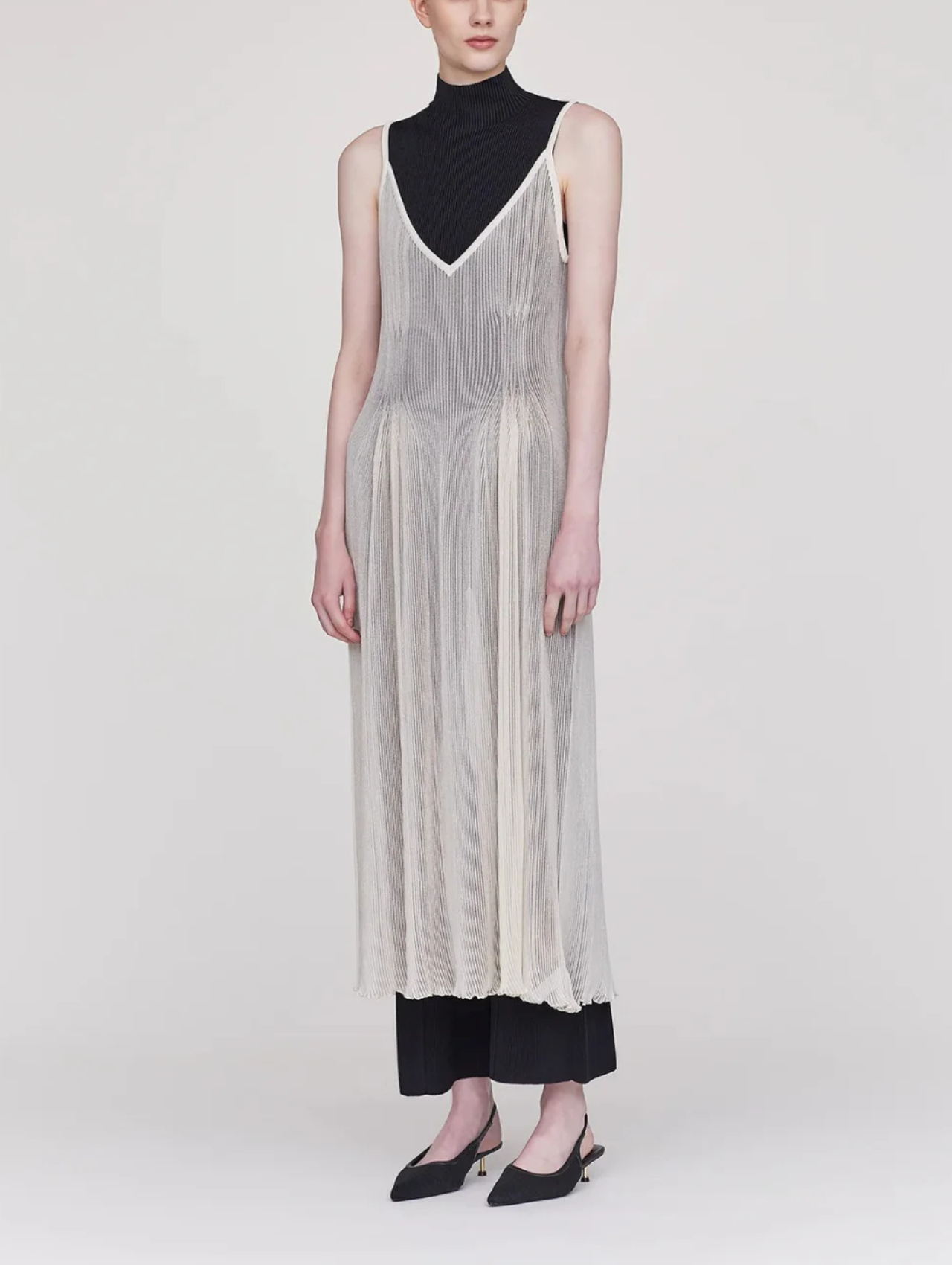 CFCL Black Portrait Sleeveless Top