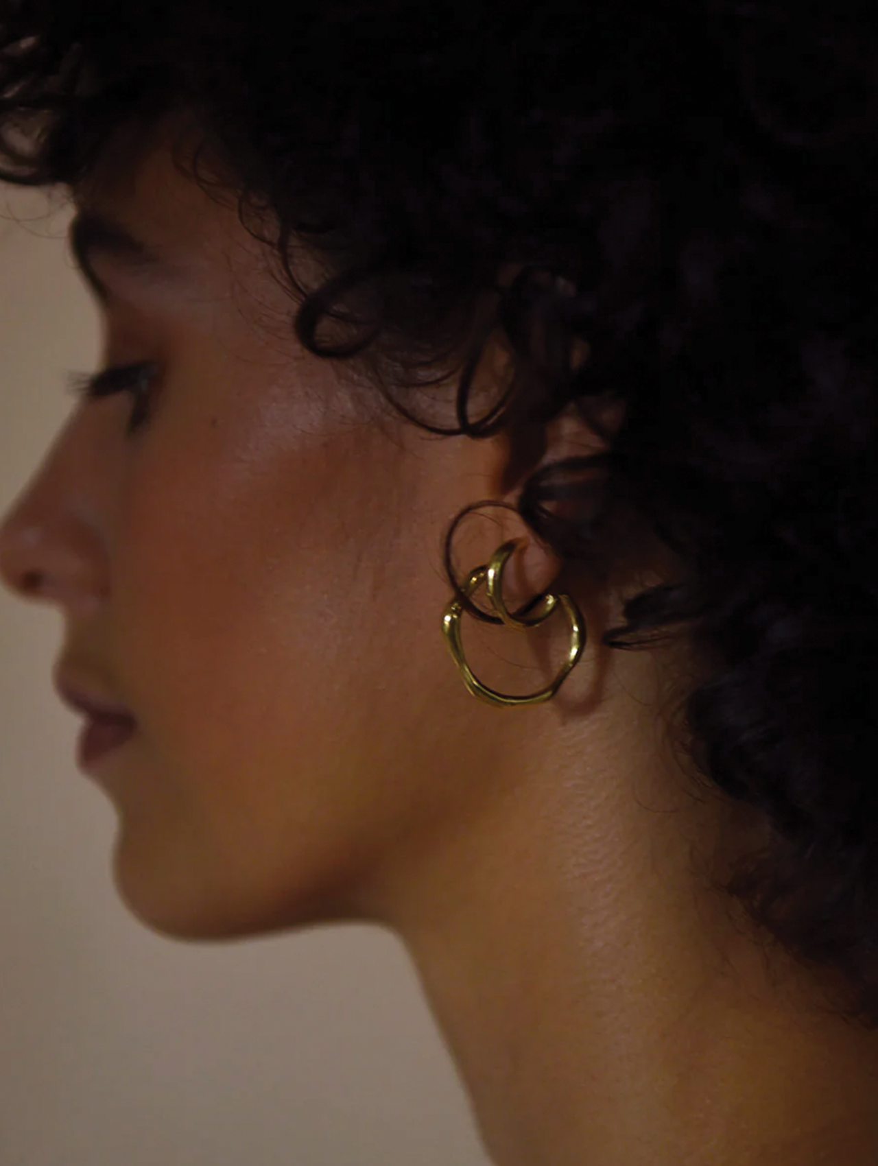 Momoko Hatano Gold Small Baroque Hoops